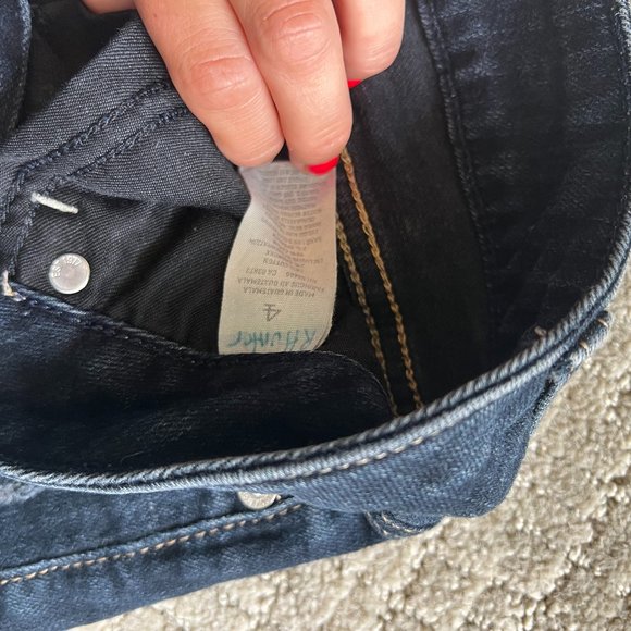 American Eagle Distressed Stretch Shorts, Dark wash, Size 4 - Picture 4 of 7